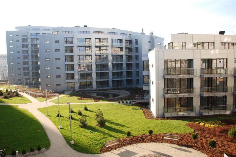 Two Rooms Apartment Triton Park Varsavia Esterno foto