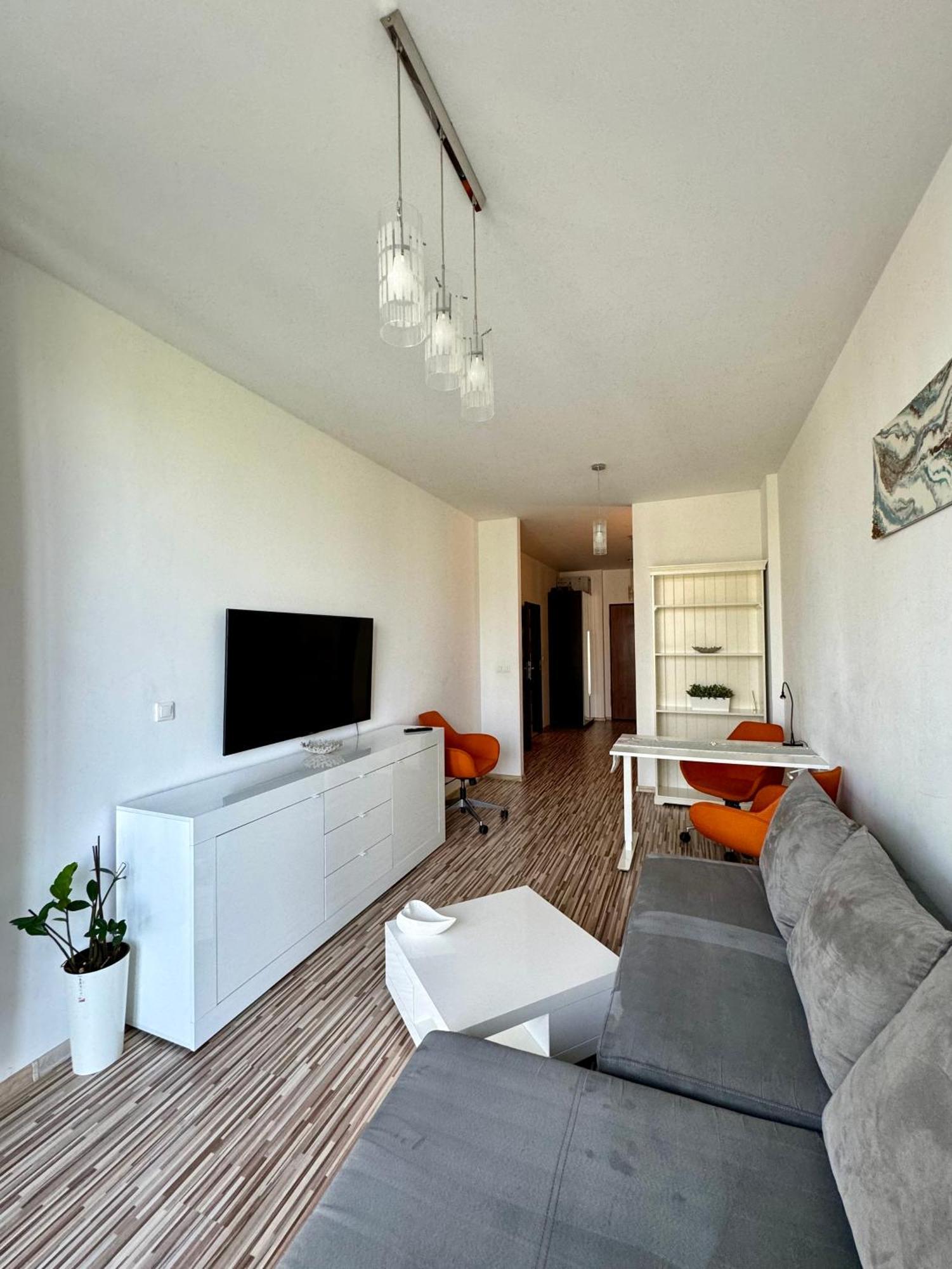 Two Rooms Apartment Triton Park Varsavia Esterno foto