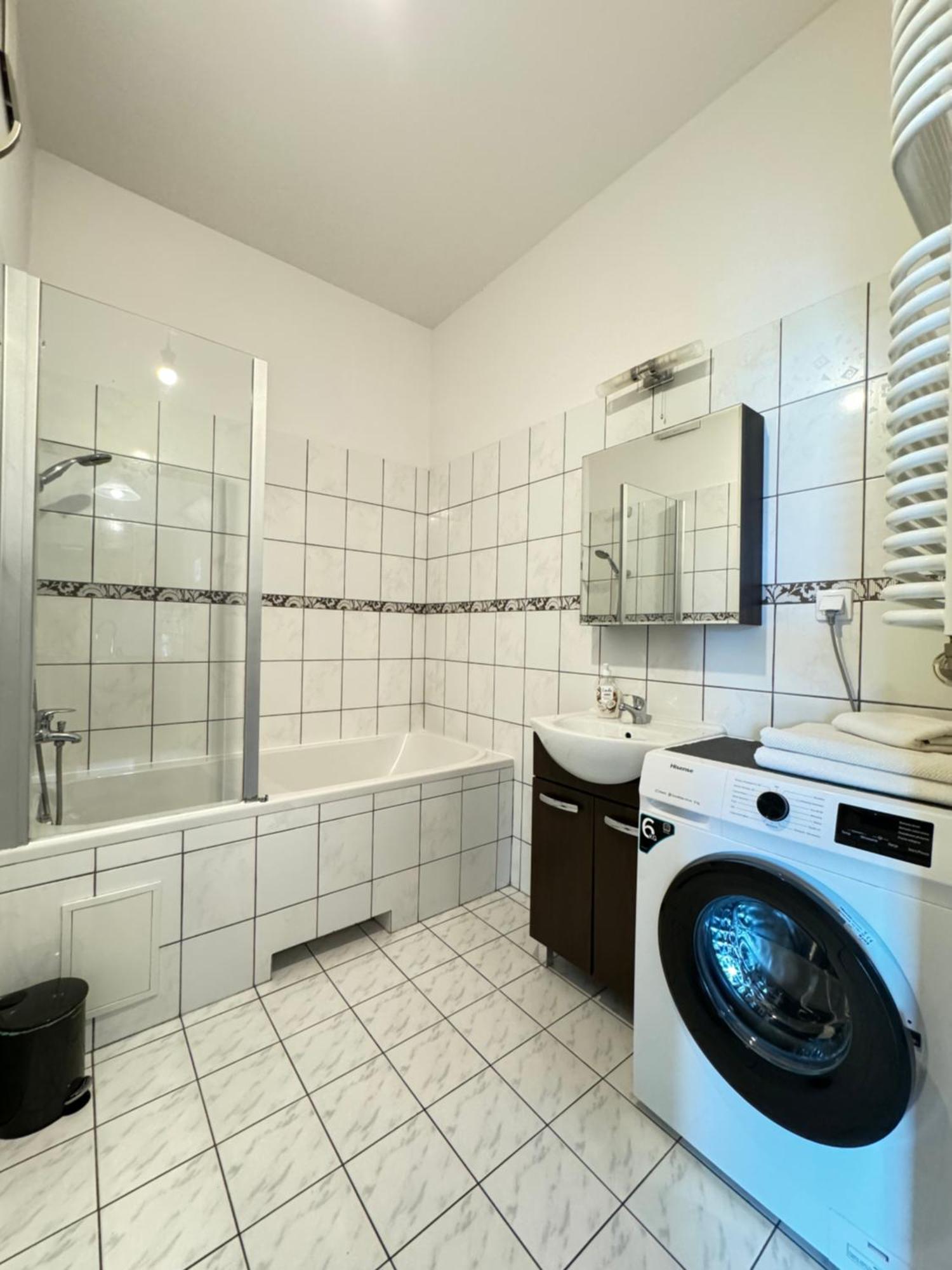 Two Rooms Apartment Triton Park Varsavia Esterno foto